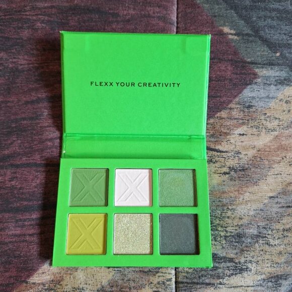 🌿 XX Revolution “Billie” Eyeshadow Palette — Lightly Swatched - Picture 1 of 2